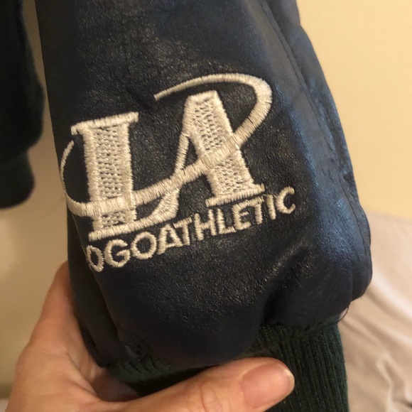 Vintage jacket Notre dame - Picture 2 of 8